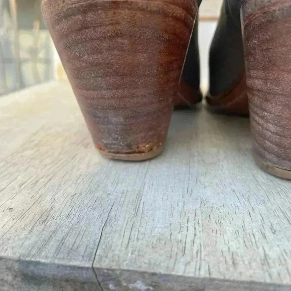 Laredo women’s suede heel gray with mustard yellow inlays accent sz 7 vintage - Picture 10 of 11